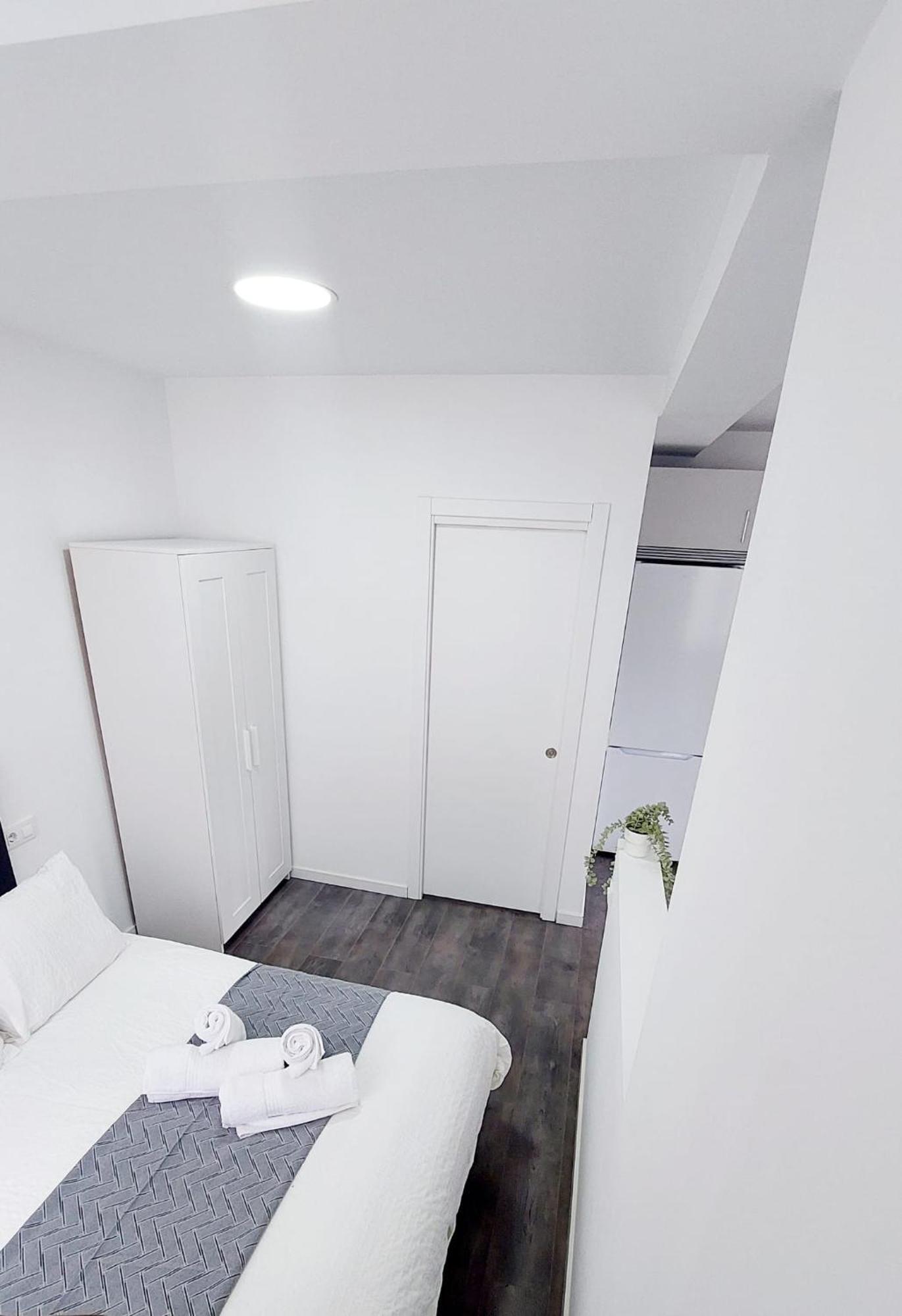 Lofts 4Towers - La Paz Appartement Madrid Buitenkant foto