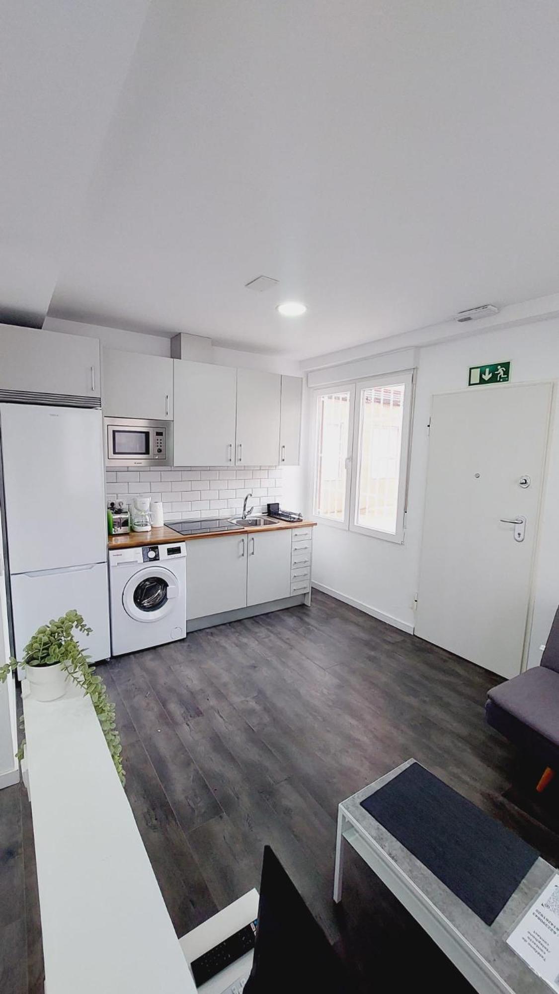 Lofts 4Towers - La Paz Appartement Madrid Buitenkant foto