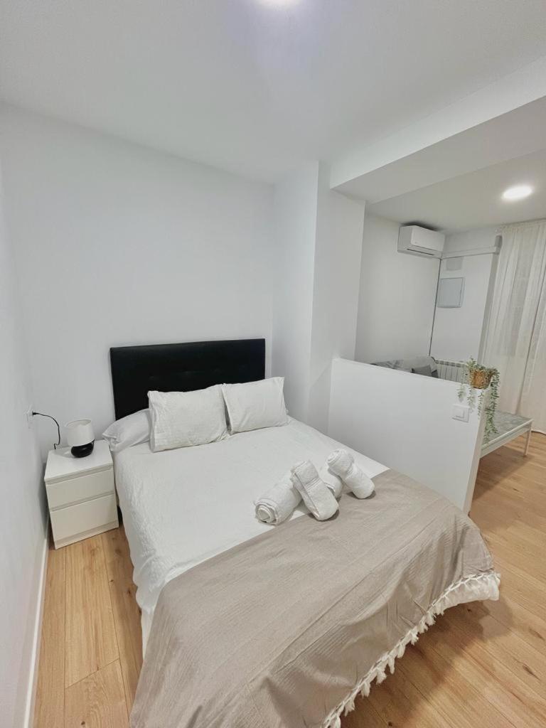 Lofts 4Towers - La Paz Appartement Madrid Buitenkant foto