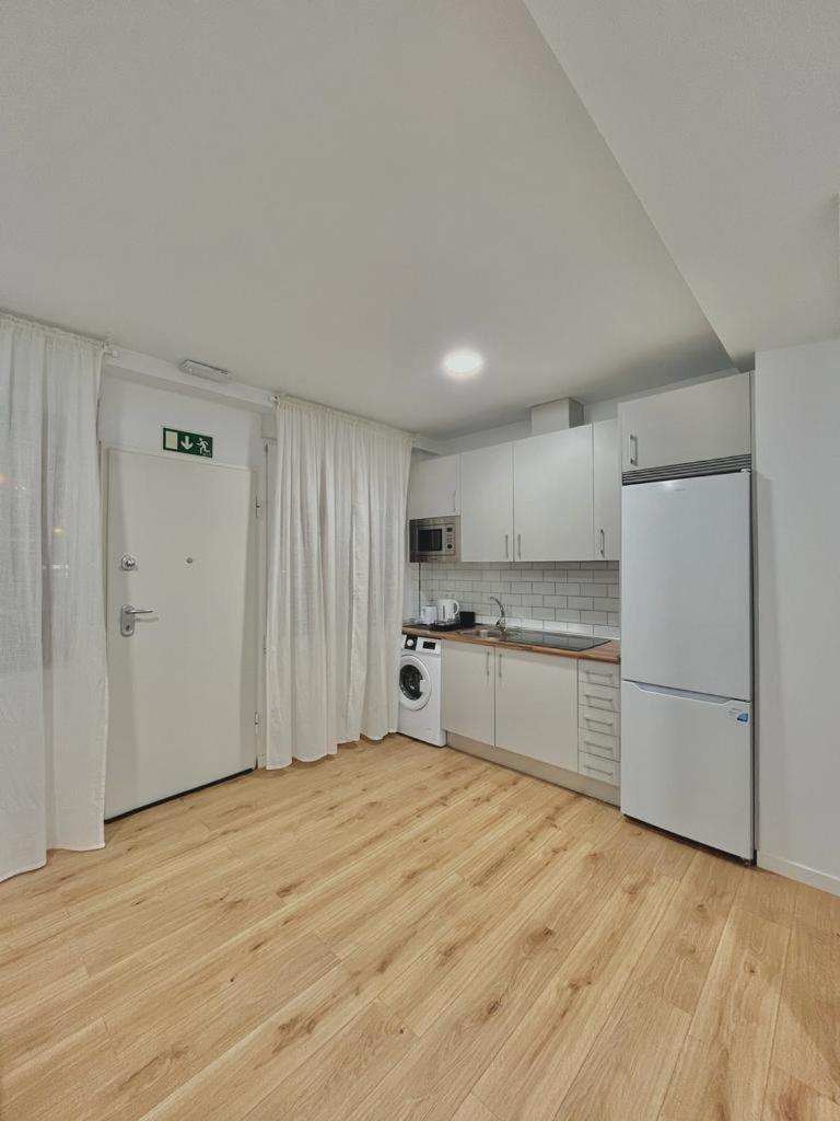 Lofts 4Towers - La Paz Appartement Madrid Buitenkant foto